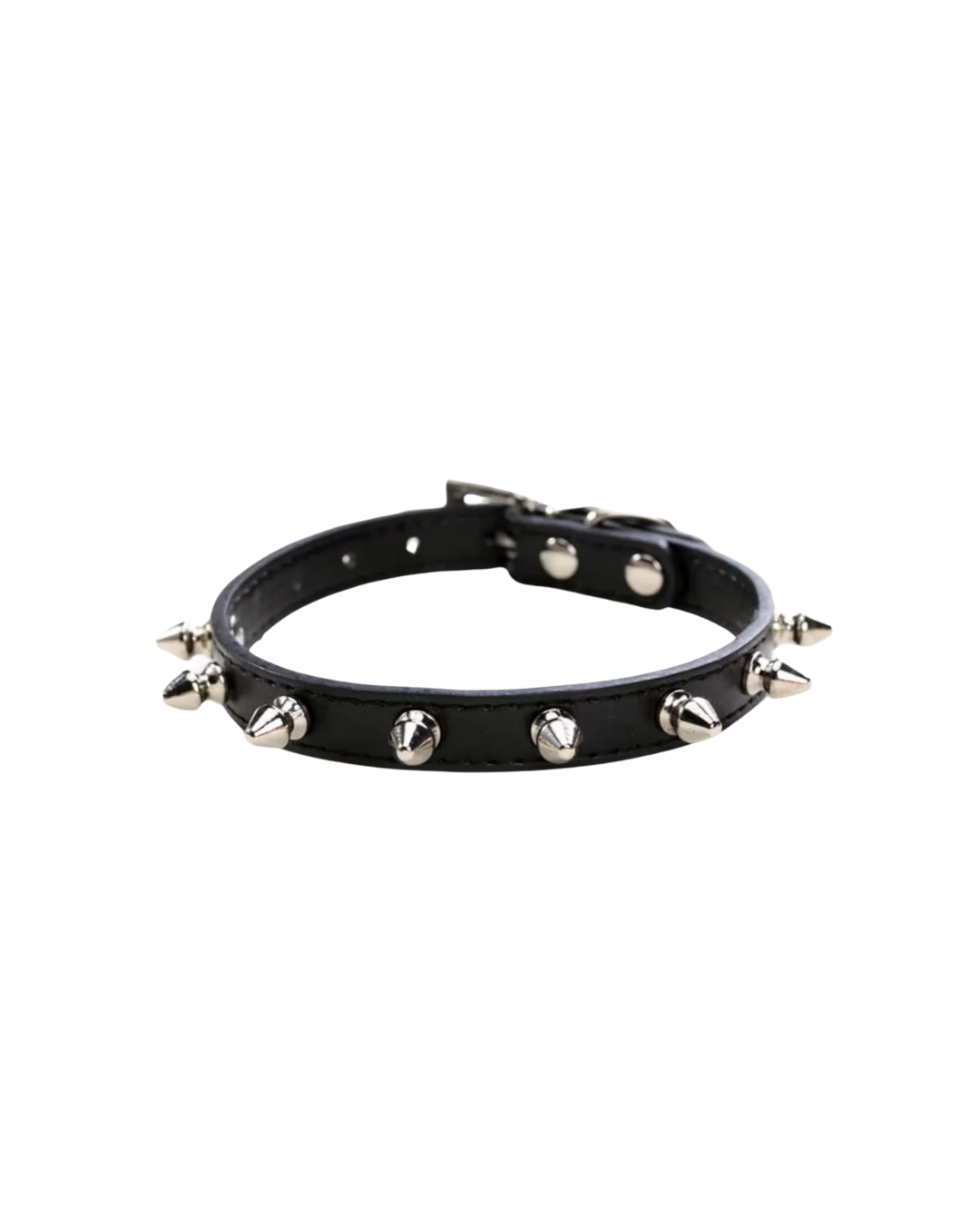 Collar con puas de ecocuero