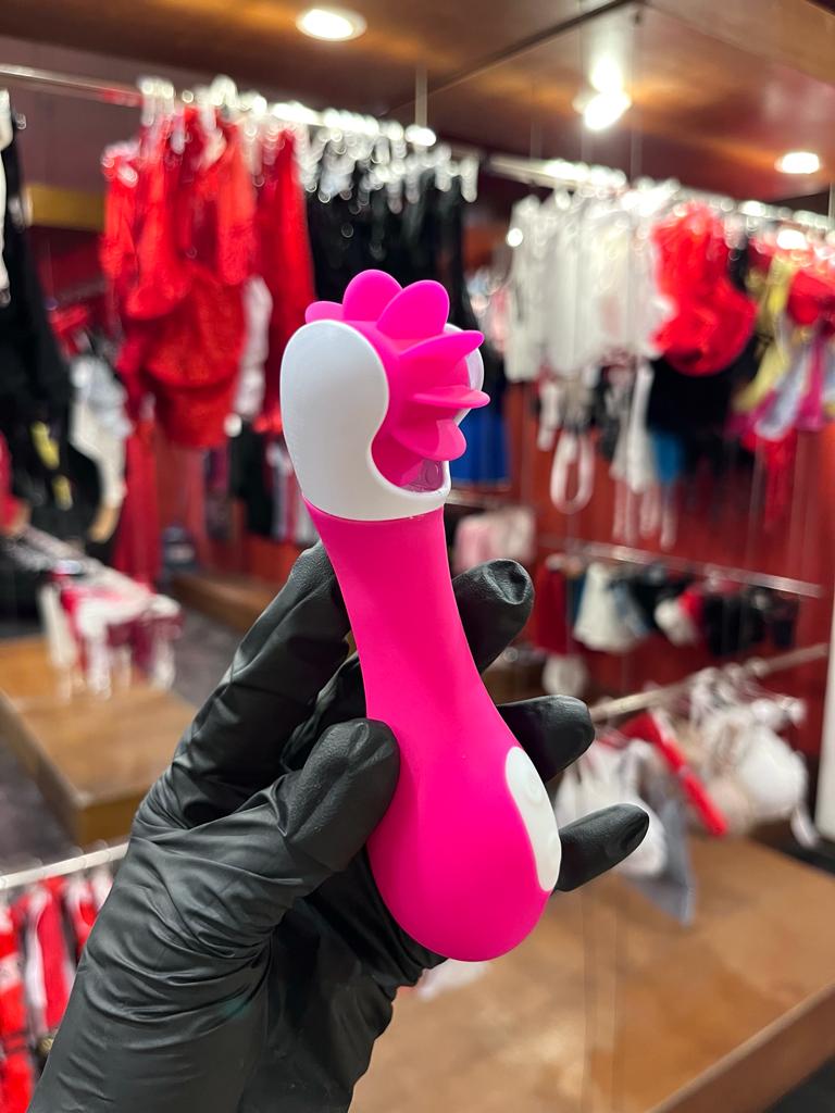 Hunter (Vibrador + lenguas)