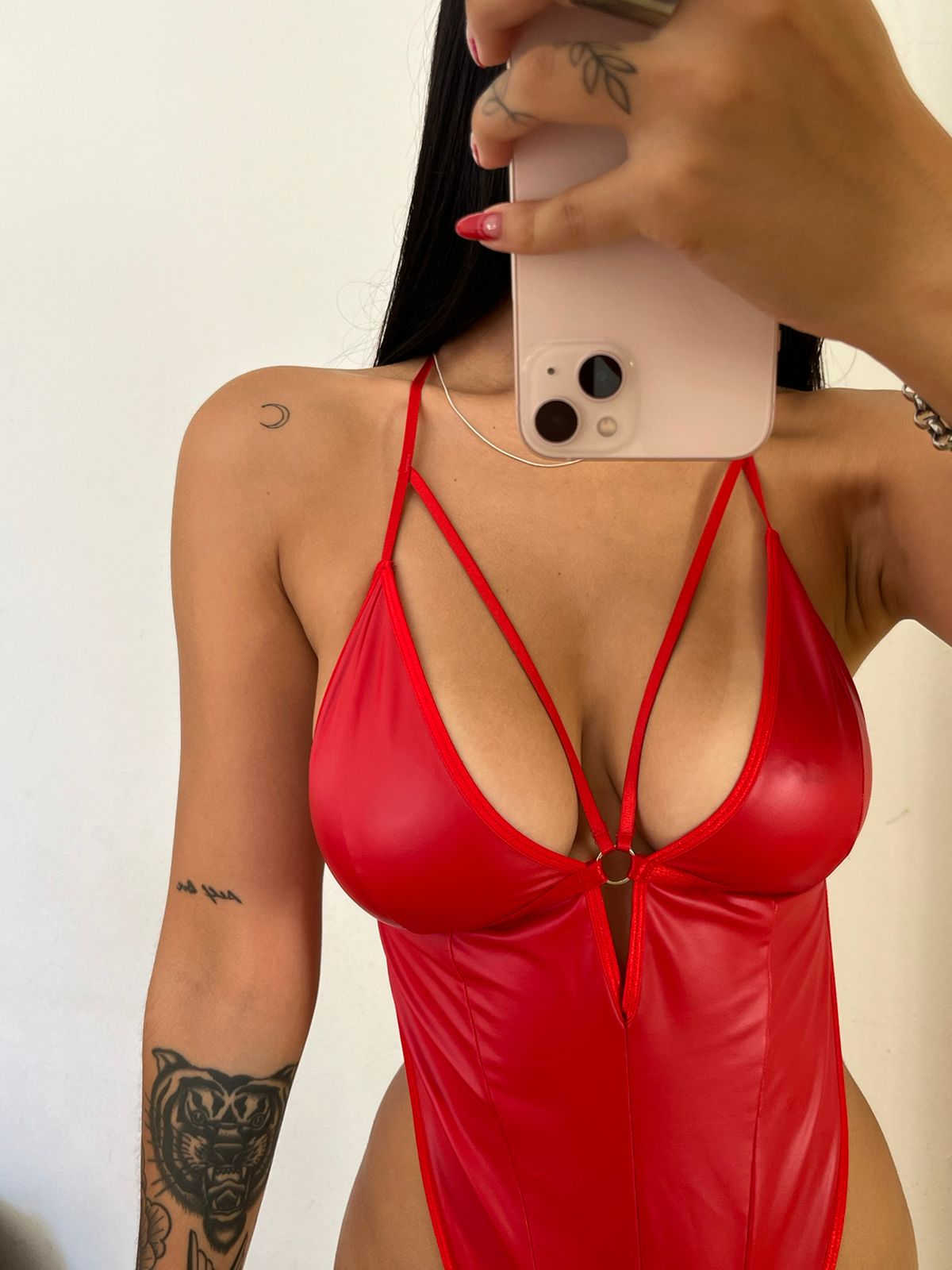 Body Sara Engomado